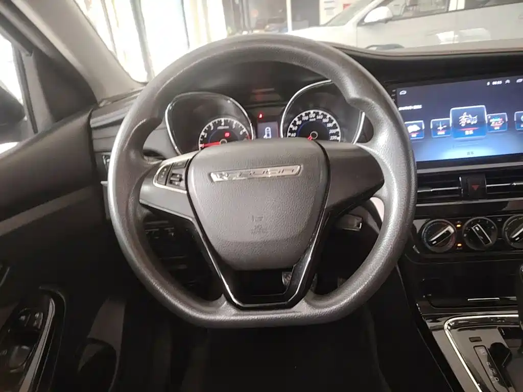 Venucia T70 2018 2018 2.0L CVT RuiQu Edition