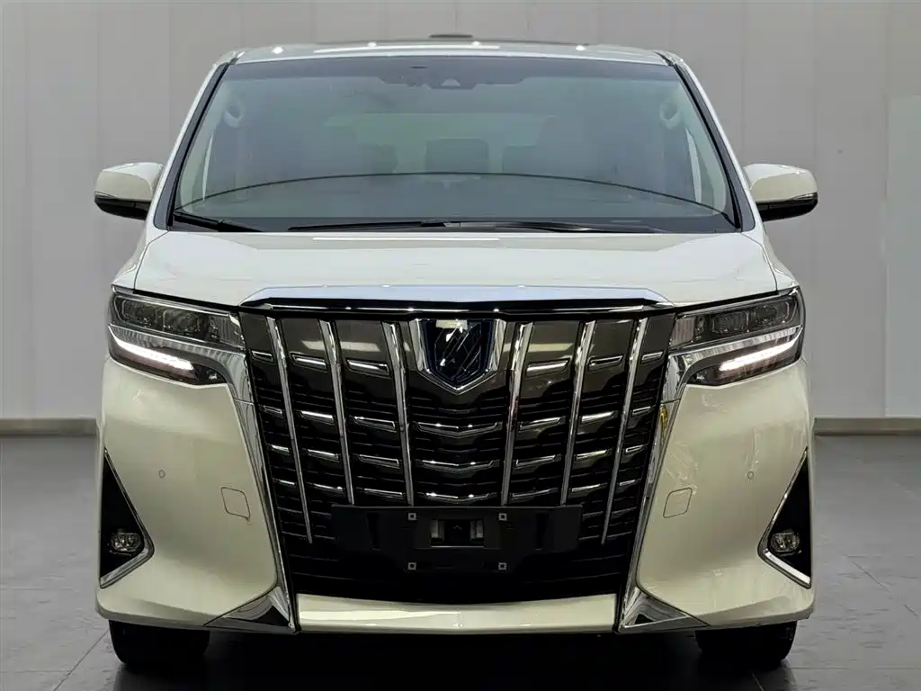 Toyota Alphard 2021 Hybrid 2.5L Premium фото 2