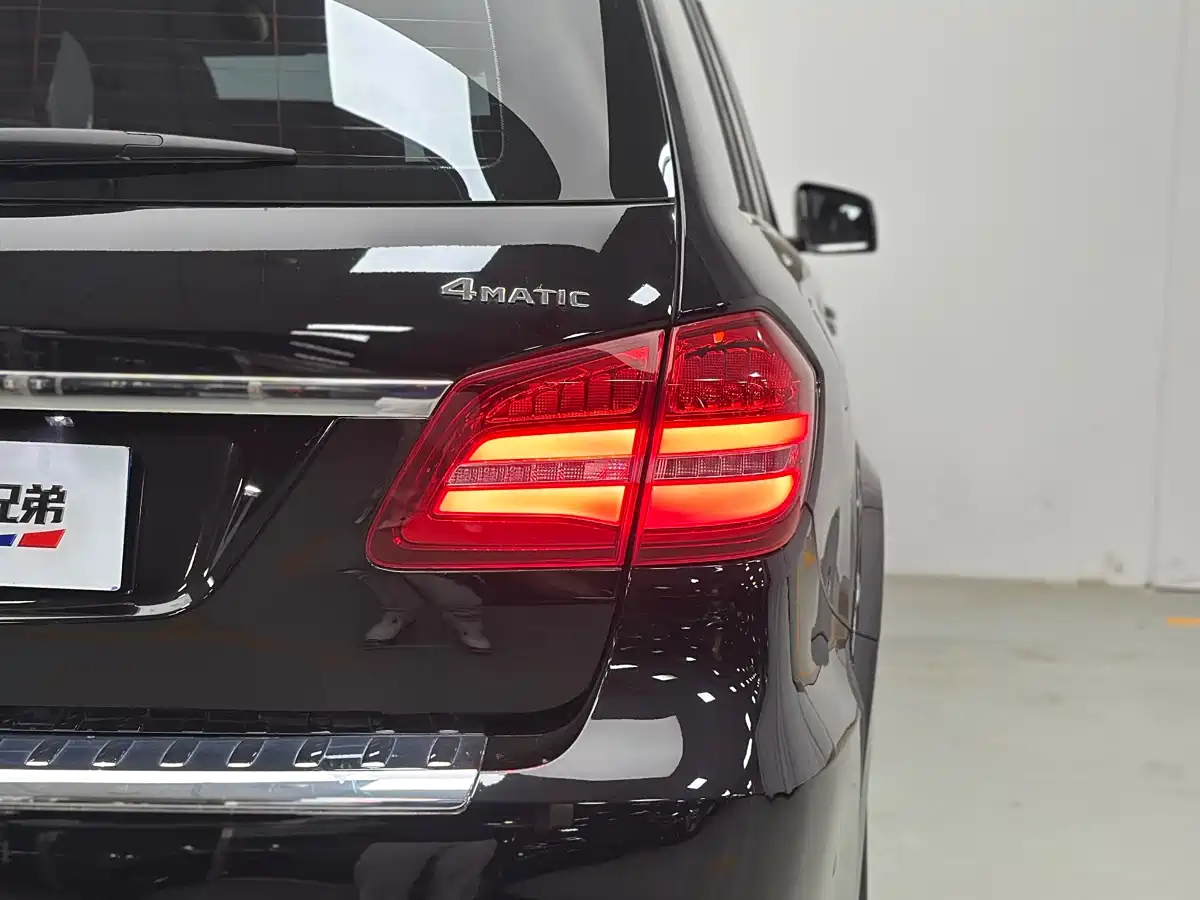 Mercedes-Benz GLS 2016 GLS 400 4MATIC Dynamic фото 15