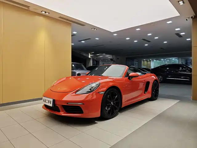 PORSCHE 718