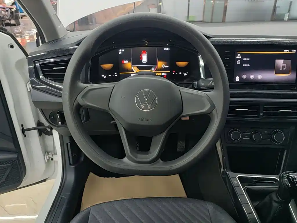 Photo 11 - Volkswagen Lavida