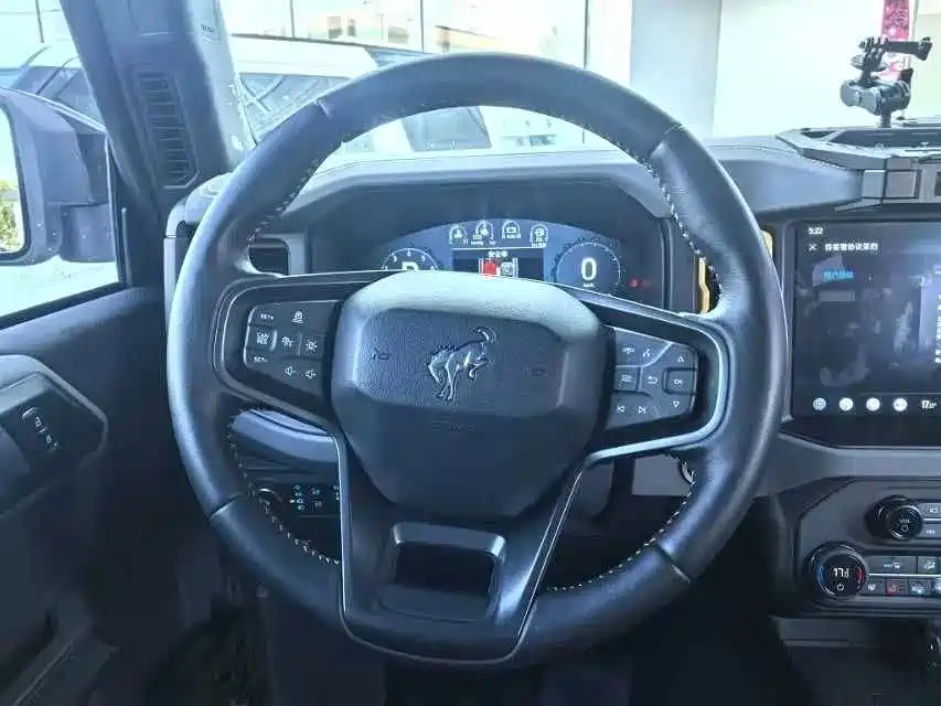 Ford Bronco 2025 2024 2.3T Badlands