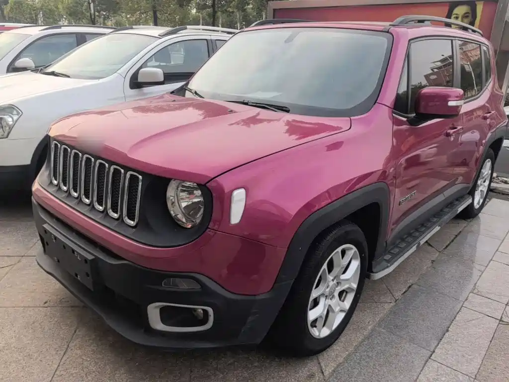 Фото 1 - Jeep Renegade