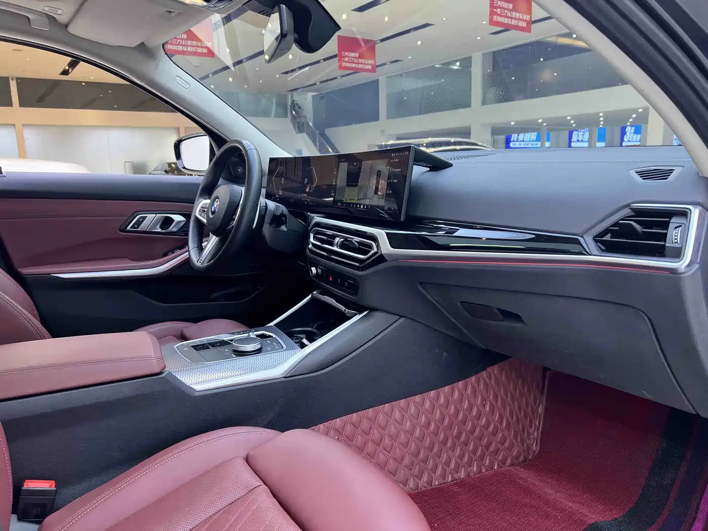 BMW 3 Series 2024 325Li M Sport Shadowline Package фото 16