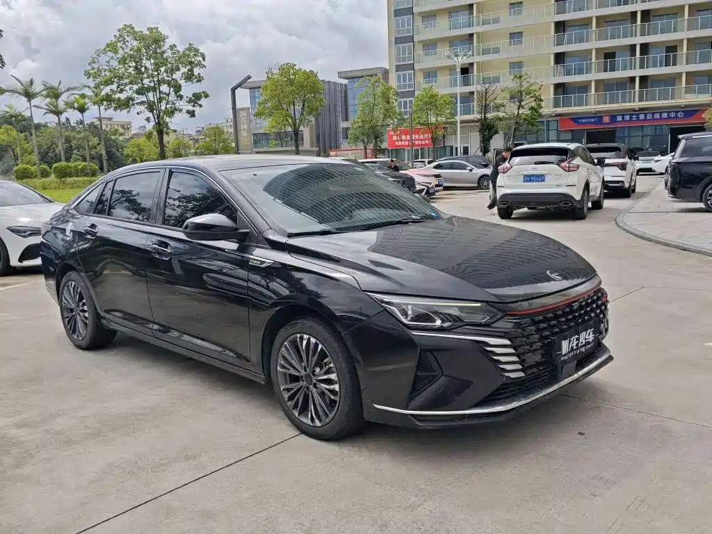Dongfeng Aeolus Yixuan MAX 2022 2021 1.5T Super Dad Edition