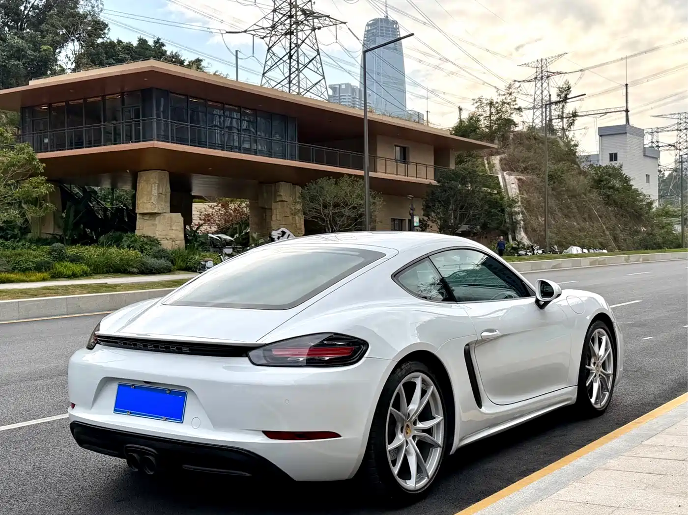 Porsche 718 2020 Cayman 2.0T фото 5