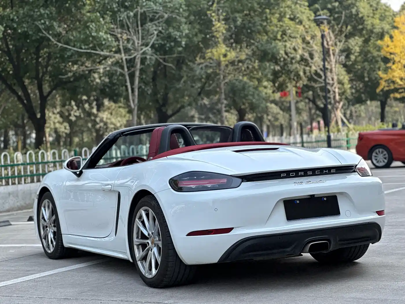 Porsche 718 2018 Boxster 2.0T фото 10