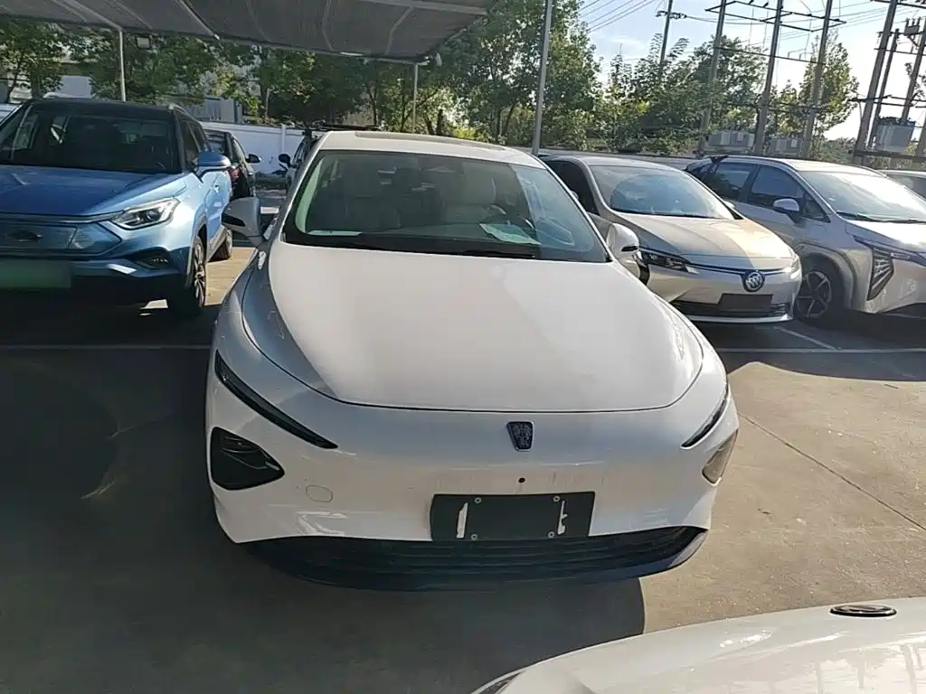 Фото 3 - Roewe D7