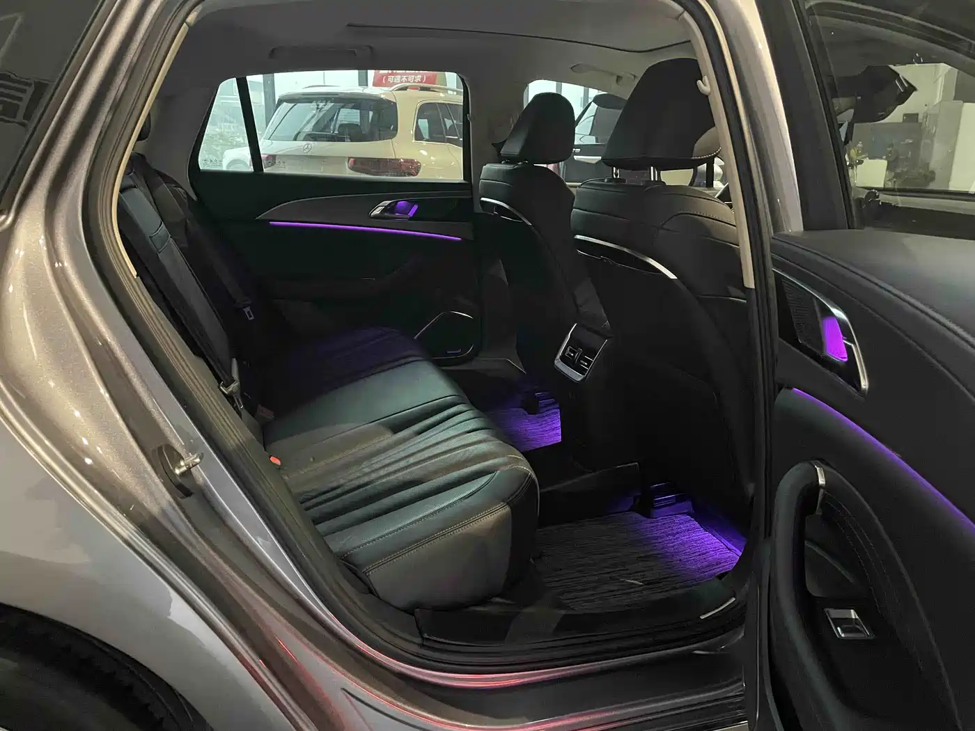 Hongqi H5 2023 2.0T Auto Smart Connect Flag Comfort фото 13