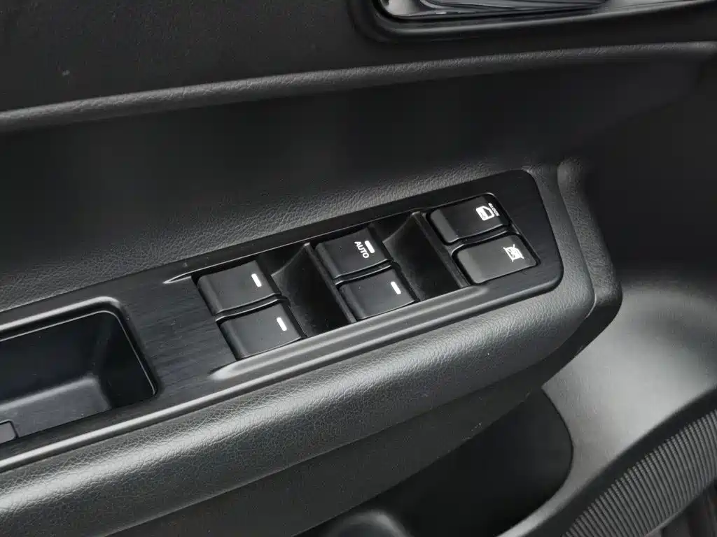 GAC Trumpchi Trumpchi GS5 2014 2014 2.0L Manual 2WD Anniversary Value Edition