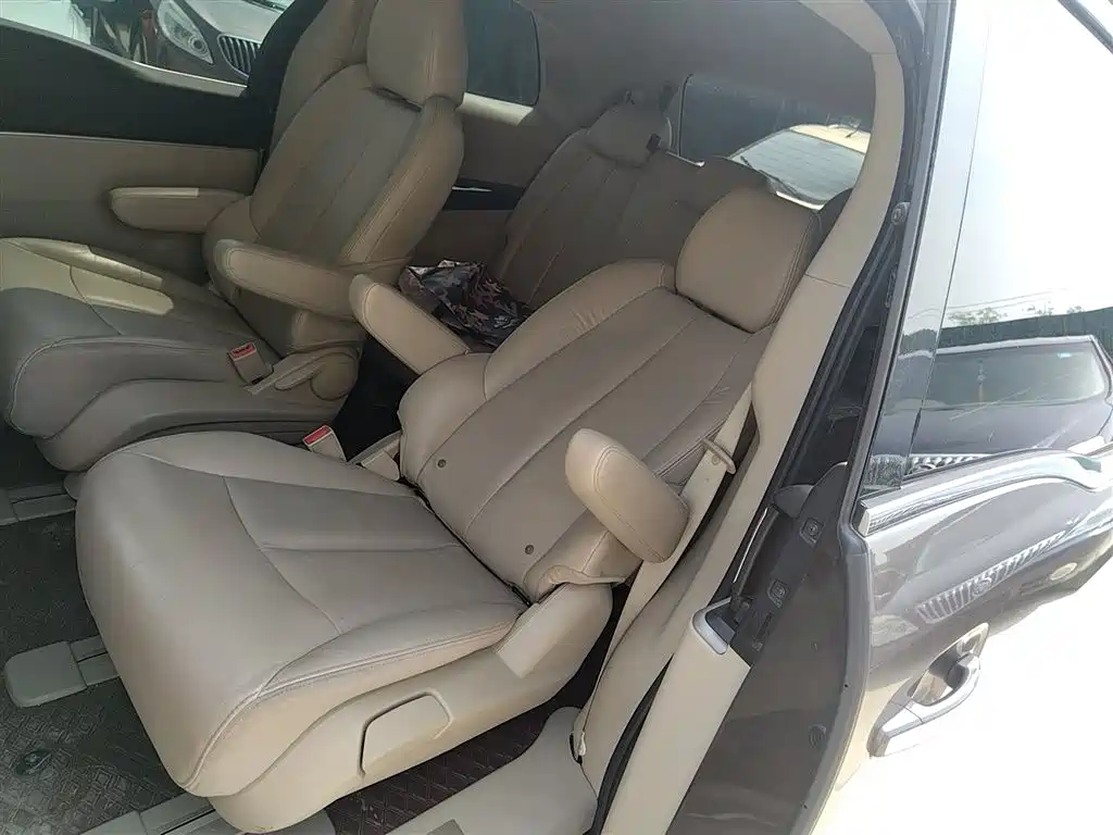 Buick GL8 2017 25S Premium Model China V фото 13