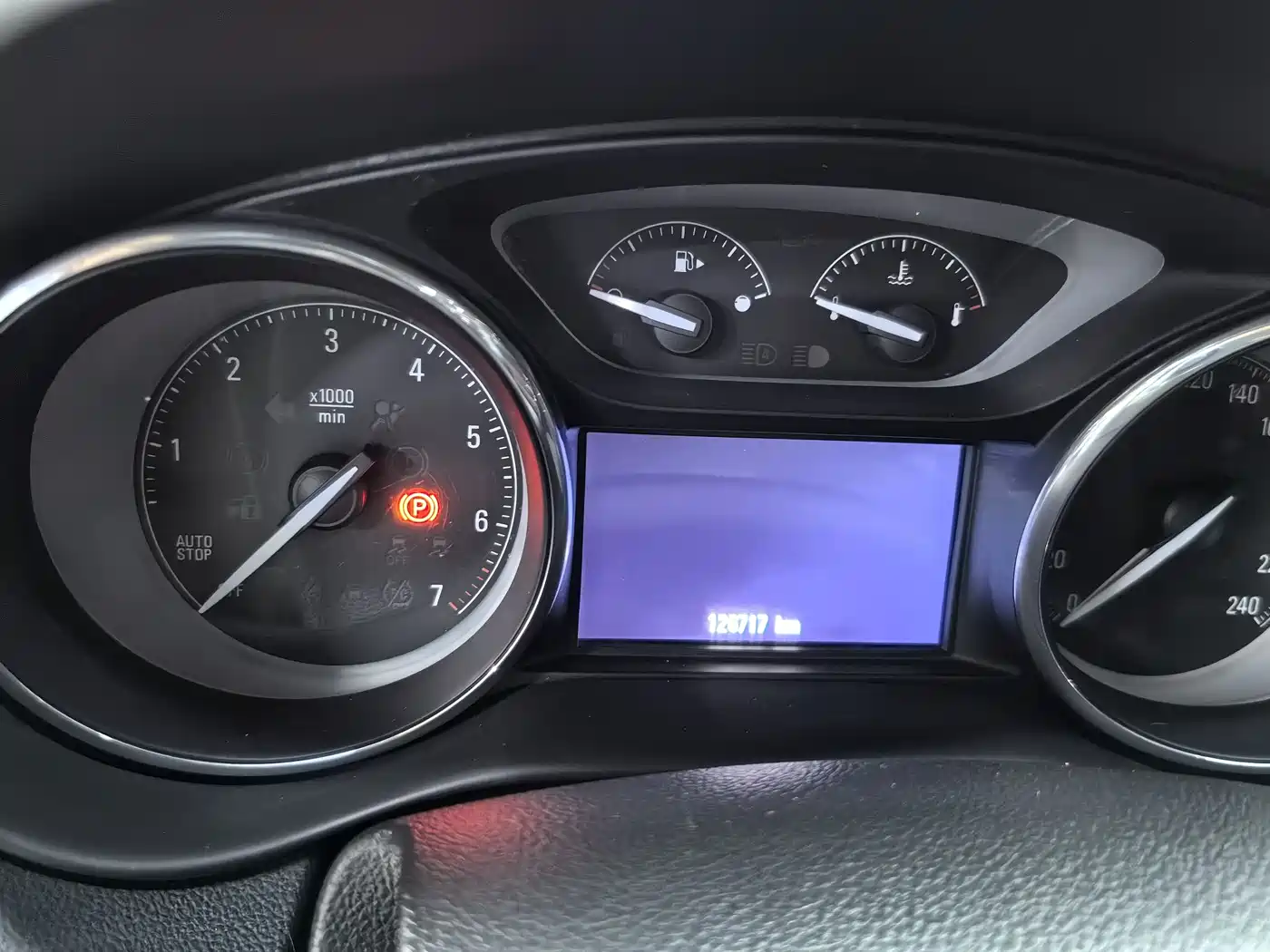 Фото 9 - Buick Envision Plus
