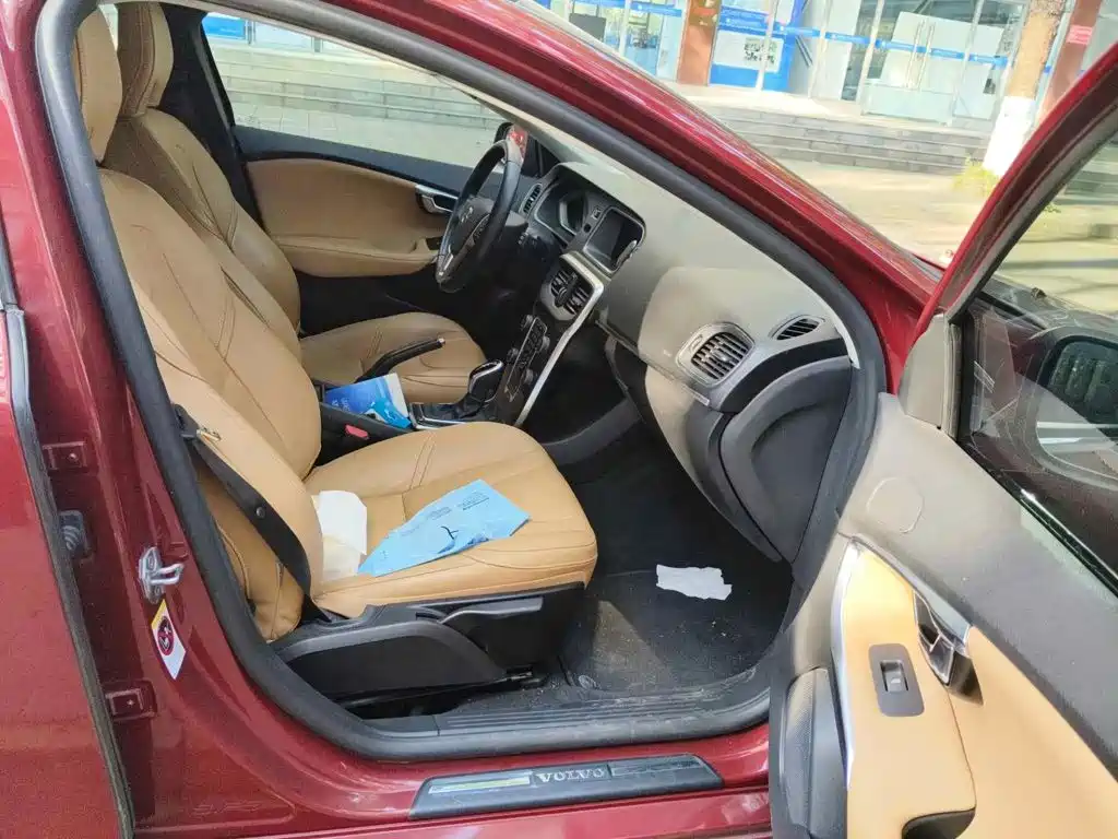 Volvo V40 2018 2017 T3 Inscription