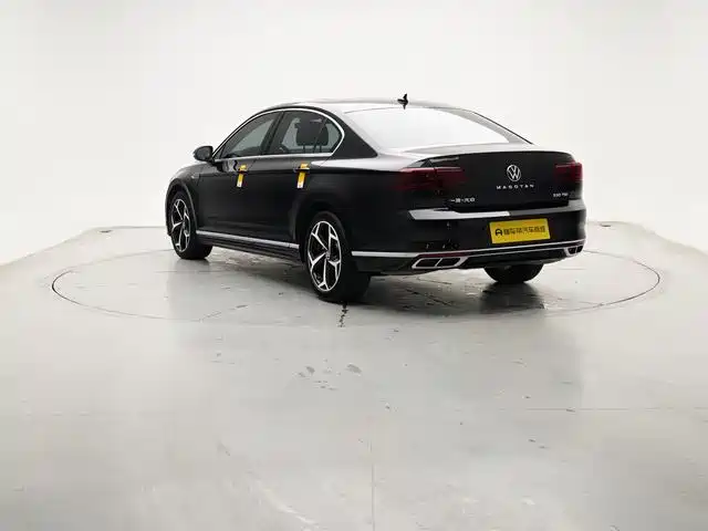 Volkswagen Magotan 2023 Model 2 Million Commemorative Edition 330TSI DSG Luxury фото 5