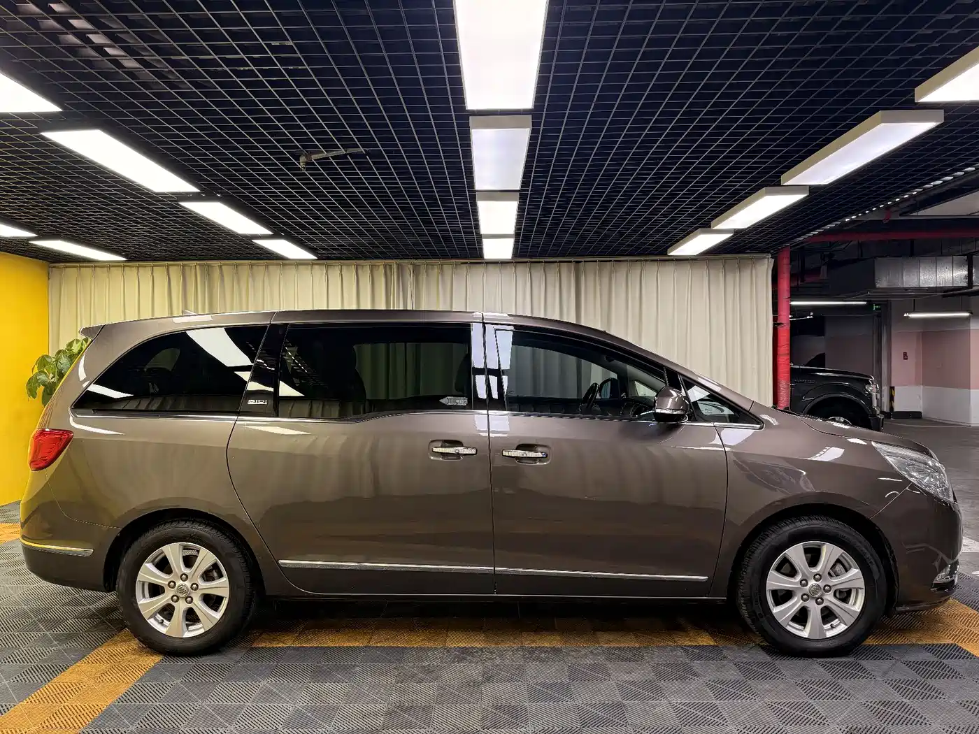 Buick GL8 2014 3.0L GT Luxury Business Elegance фото 9