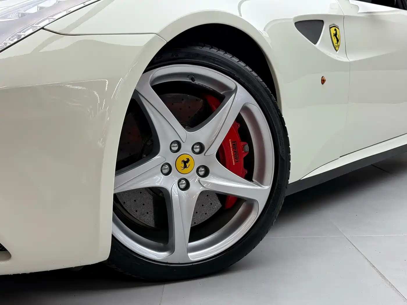 Ferrari FF 2014 2012 6.3L V12