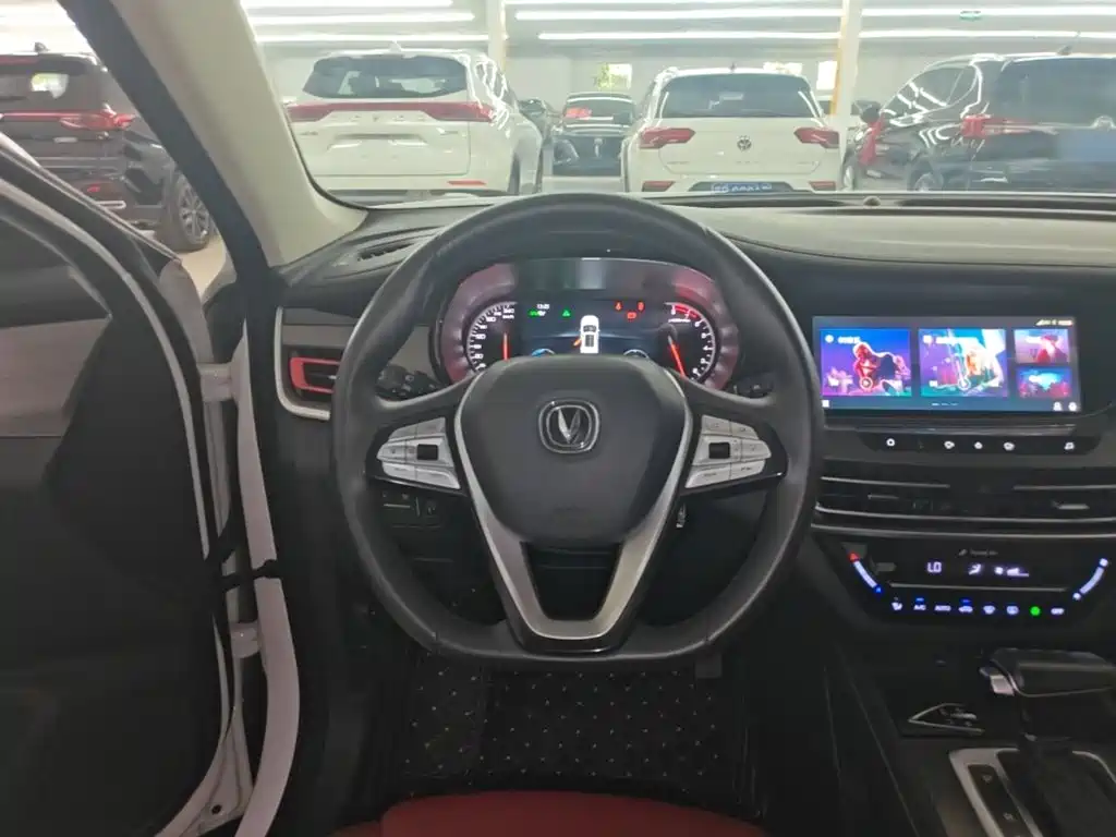 Changan CS35 PLUS 2019 2019 1.4T DCT Smart Blue Whale Edition