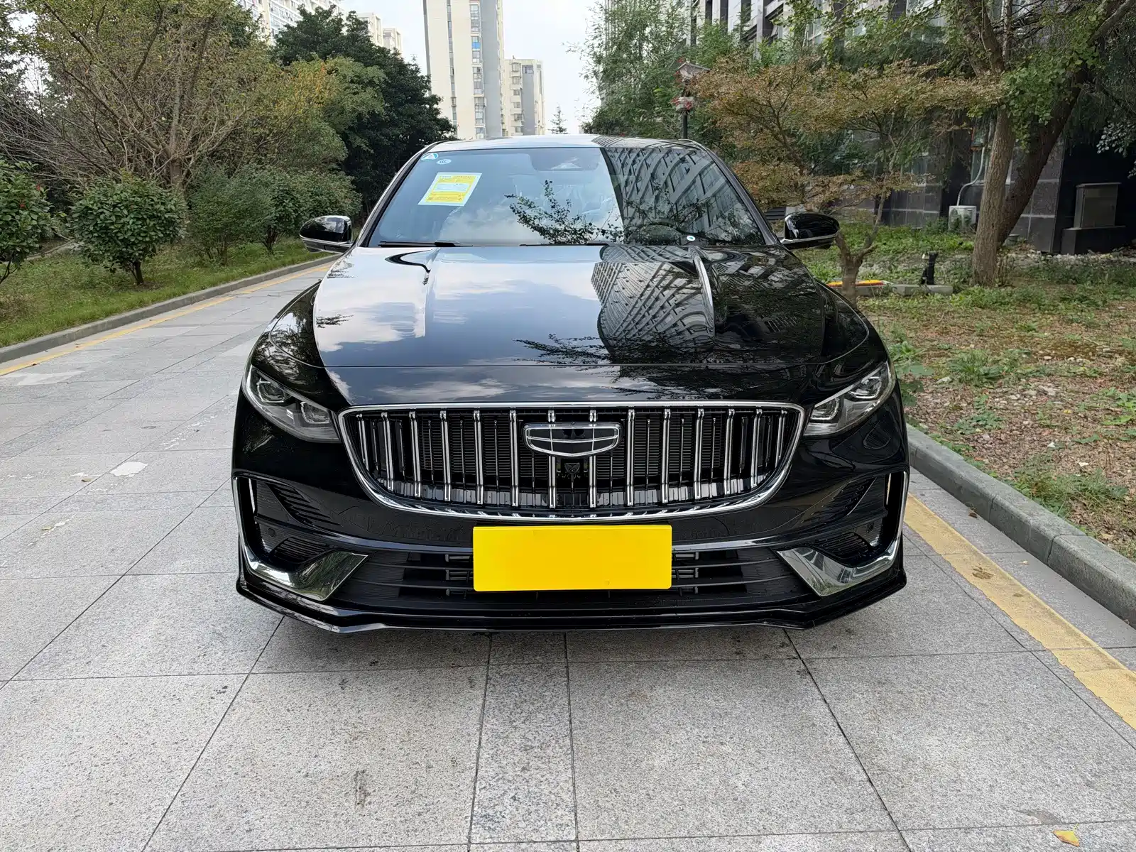 Фото 1 - Geely Preface