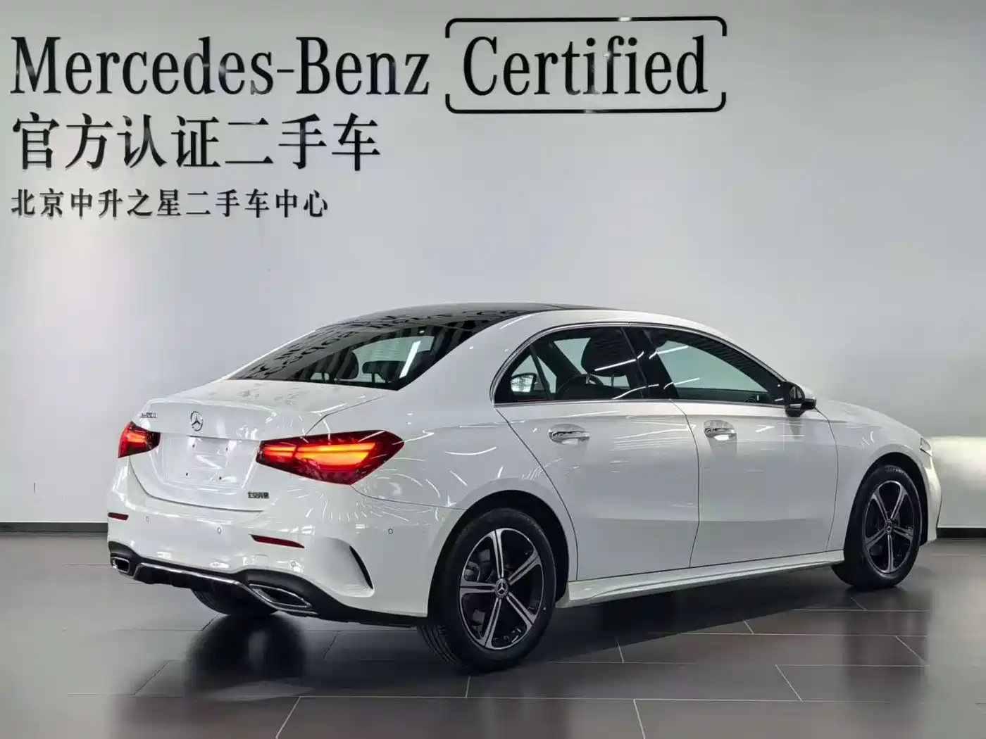 Mercedes-Benz A-Class 2024 A 200 L Fashion Edition фото 2