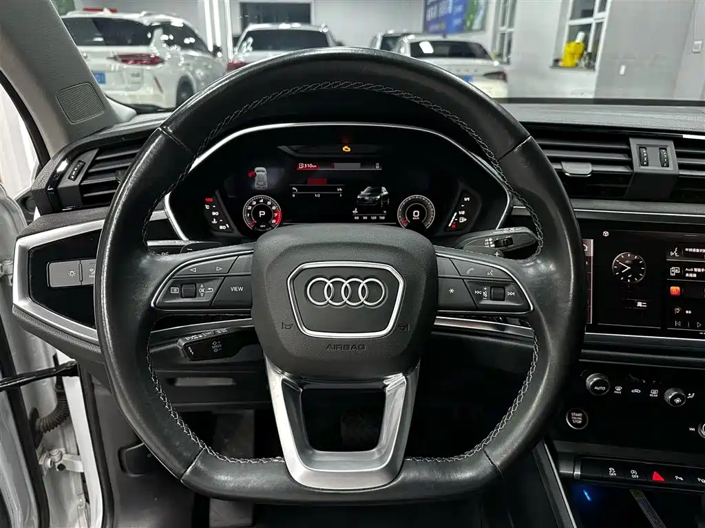 Audi Q3 2022 35 TFSI Fashion Dynamic фото 13