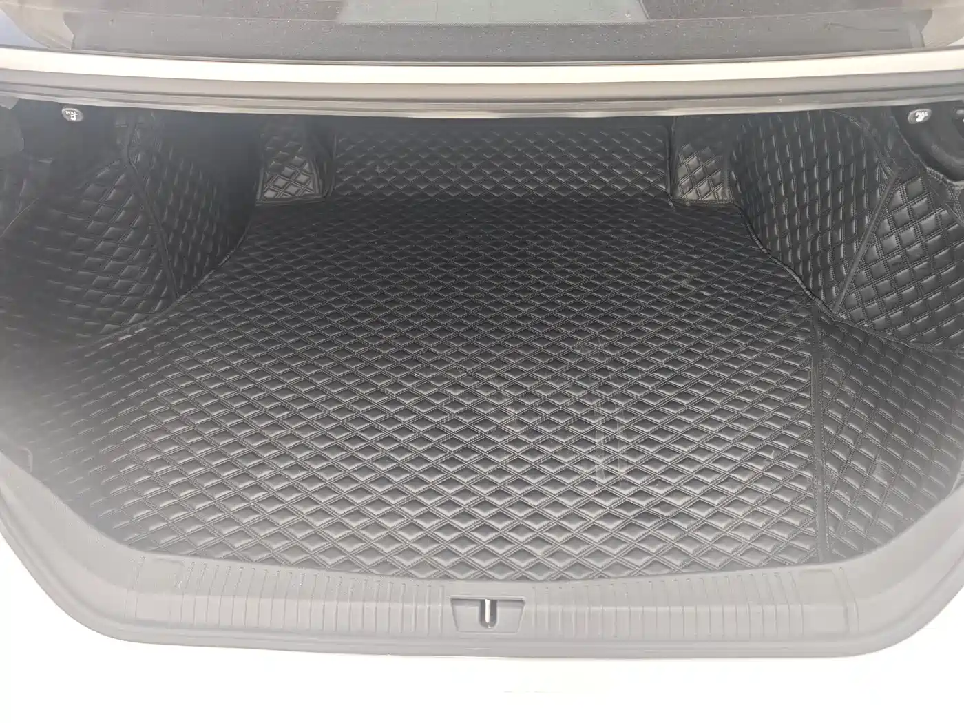 Toyota Avalon 2024 Model Hybrid 2.5L XLE Prestige Edition фото 9