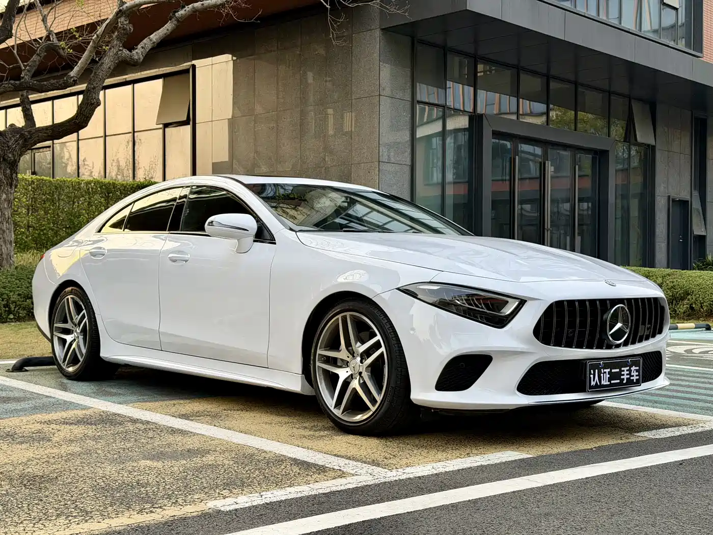 MERCEDES-BENZ CLS