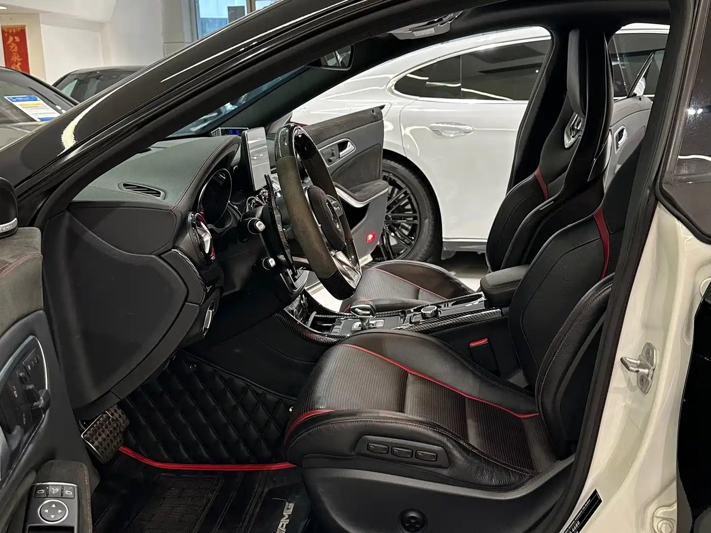 Mercedes-Benz CLA AMG 2014 AMG CLA 45 4MATIC фото 6