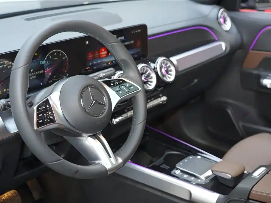 Mercedes-Benz GLB 2024 GLB 220 Fashion фото 12