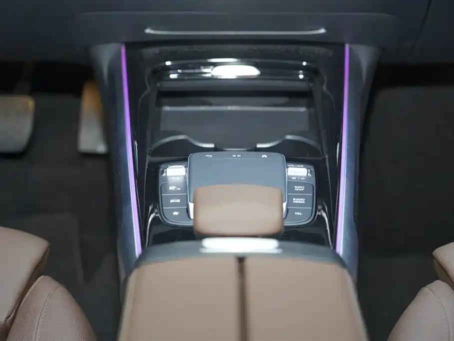 Mercedes-Benz GLB 2024 GLB 220 Fashion фото 20