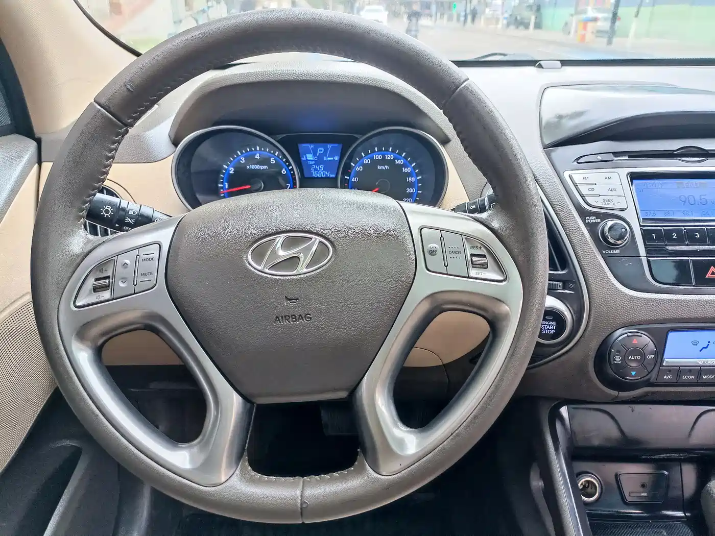 Hyundai Beijing Hyundai ix35 2010 2.0L Automatic 4WD Premium GLS фото 32