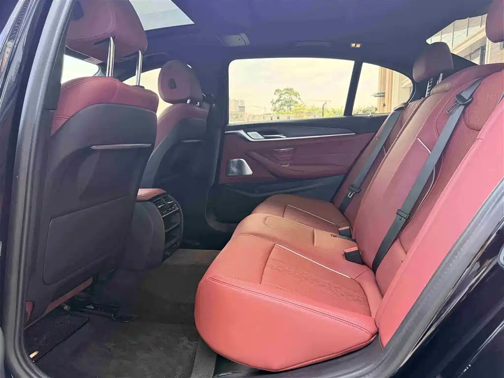BMW 5 Series New Energy 2022 Facelift 535Le M Sport Package фото 5