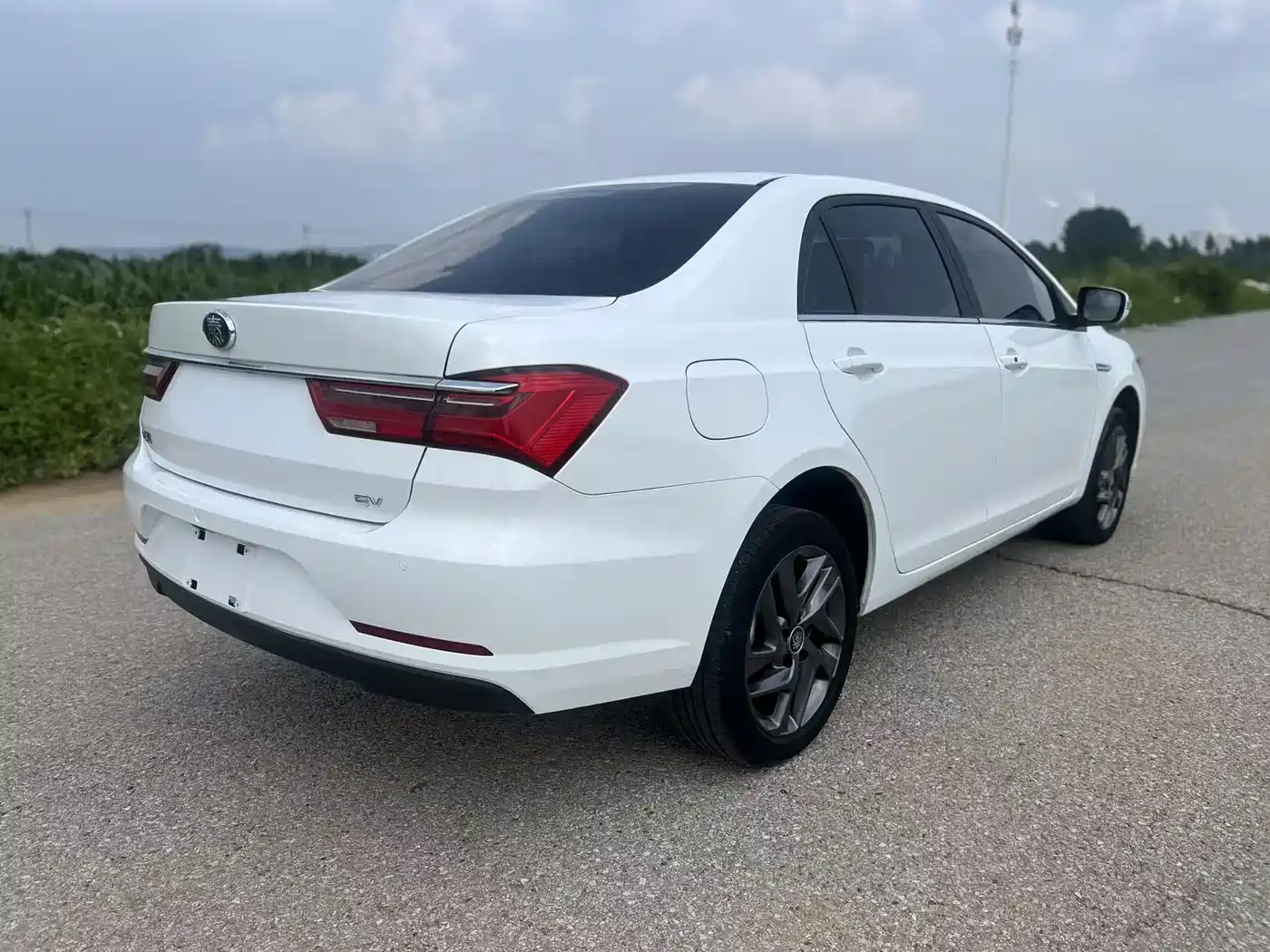 BYD Qin New Energy 2020 2019 Long Range Luxury Edition