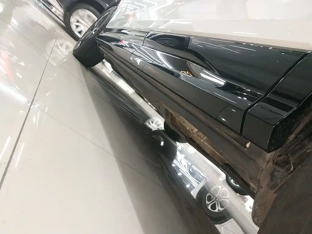 Audi Q2L 2019 2018 35 TFSI Launch Exclusive Edition China VI