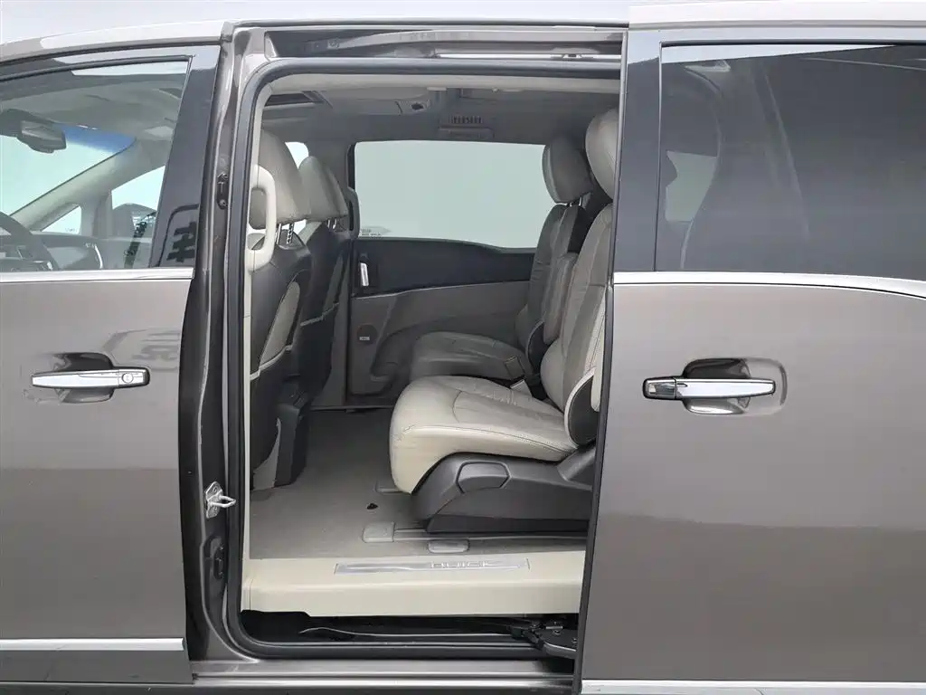 Buick GL8 2013 3.0L XT Luxury Business Flagship Edition фото 15