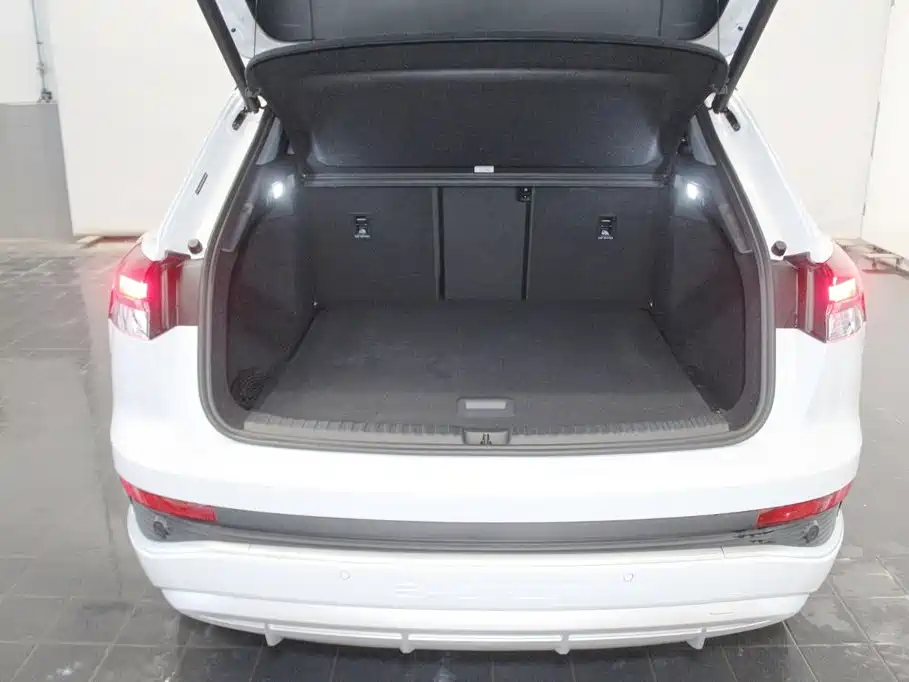 Audi Q4 e-tron 2026 2024 40 e-tron Pioneer Edition