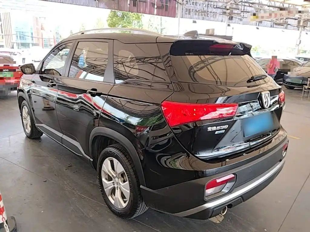 Baojun 530 2020 2020 1.5T CVT Luxury Connect 7-seater