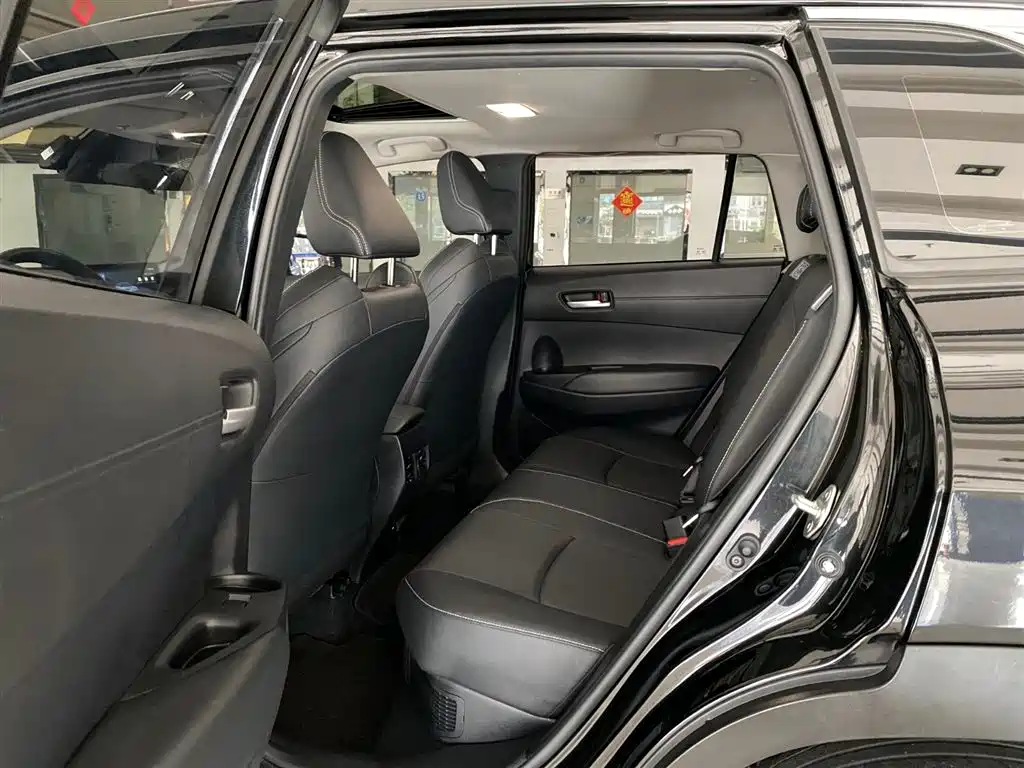 Toyota Frontlander 2023 2.0L Smart Hybrid Dual Engine Luxury Edition фото 13