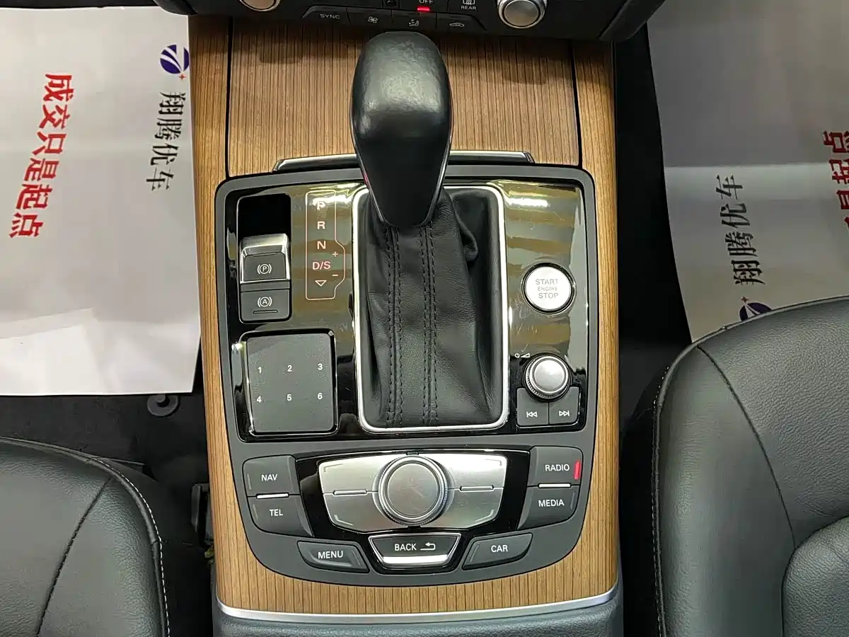 Audi A6L 2018 30th Anniversary 30 FSI Style фото 17