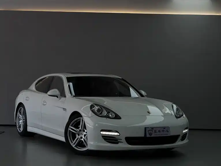 Porsche Panamera 2010 Model Panamera 4S 4.8L фото 6