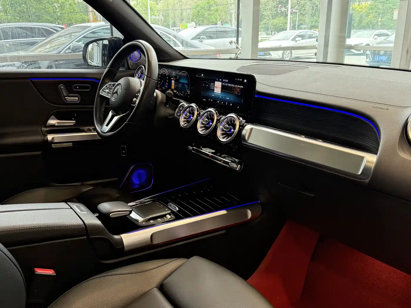 Mercedes-Benz GLB 2023 GLB 220 4MATIC фото 9