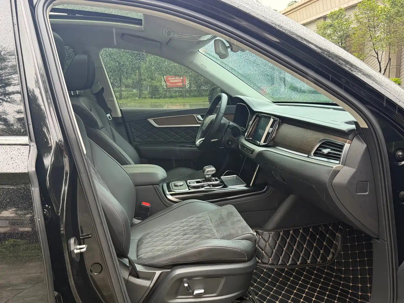 Hongqi HS7 2022 2022 2.0T DCT 2WD ZhiLian QiChang Edition 5-seater