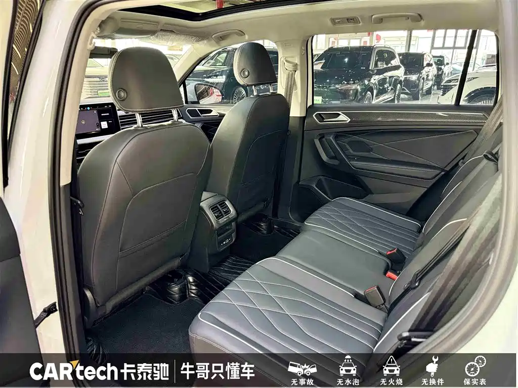 Volkswagen Tiguan L 2025 330TSI Automatic 2WD R-Line Dragon Glory Edition фото 26