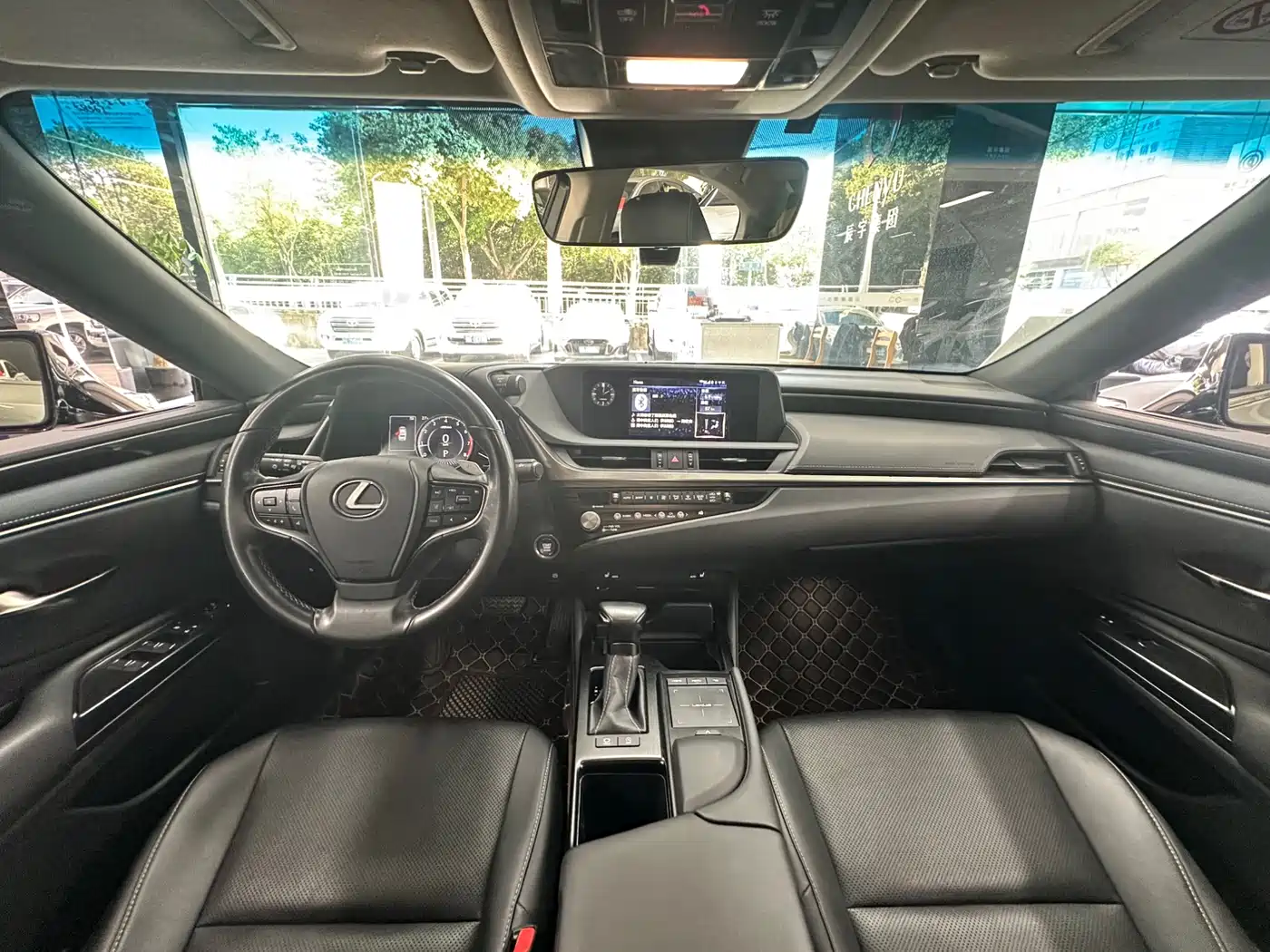 Lexus ES 2020 200 Excellence фото 12
