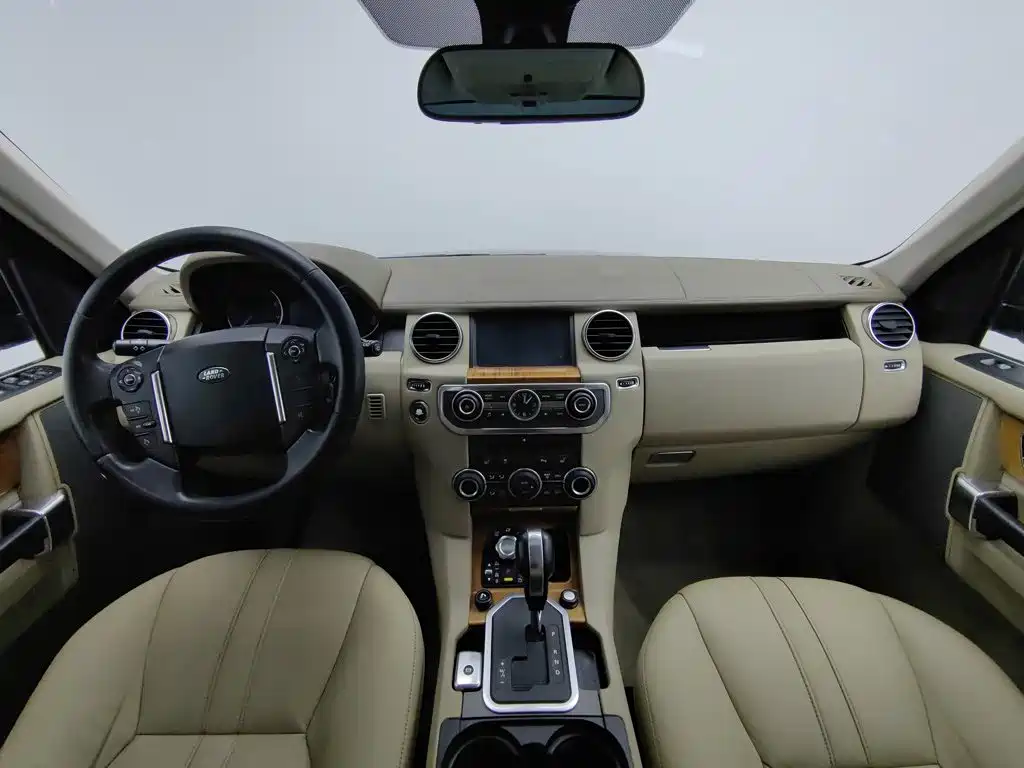 Photo 5 - Land Rover Discovery