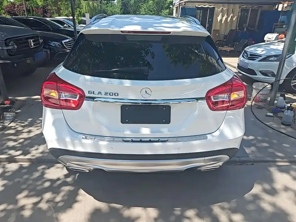 Mercedes-Benz GLA 2016 GLA 200 Dynamic фото 6