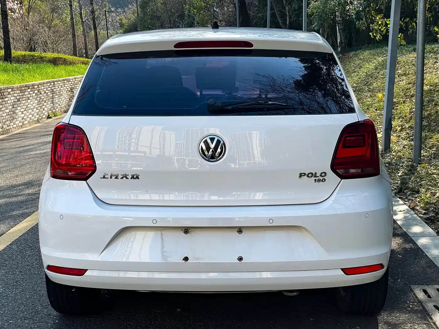 Volkswagen Polo 2016 1.6L Automatic Comfort фото 5