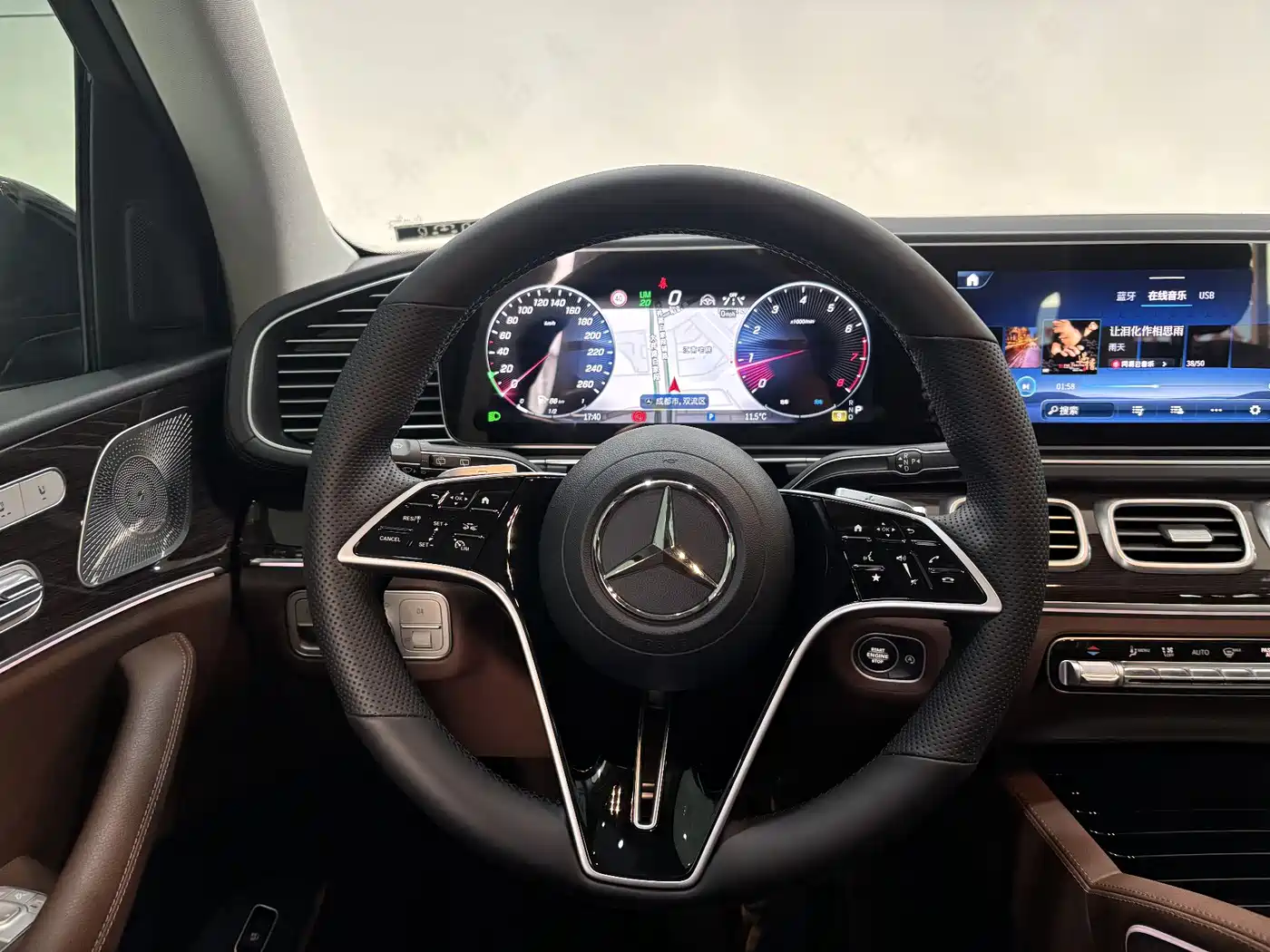 Mercedes-Benz GLE 2025 Facelift GLE 350 4MATIC Fashion Model фото 16