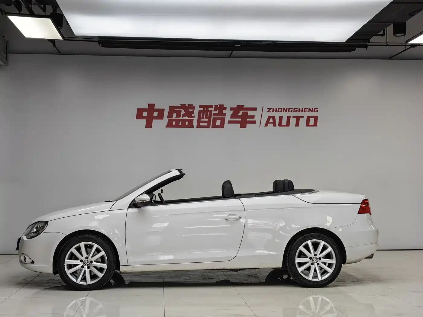 Volkswagen Eos 2010 2.0TSI DSG Luxury фото 4
