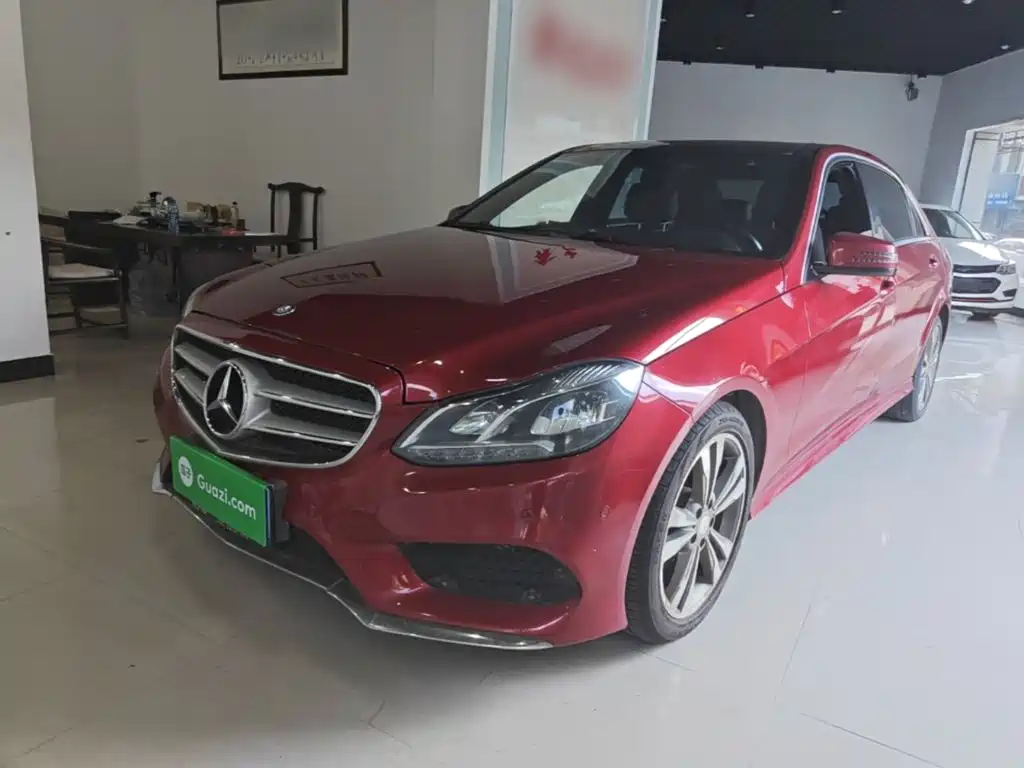 Фото 2 - Mercedes-Benz E-Class