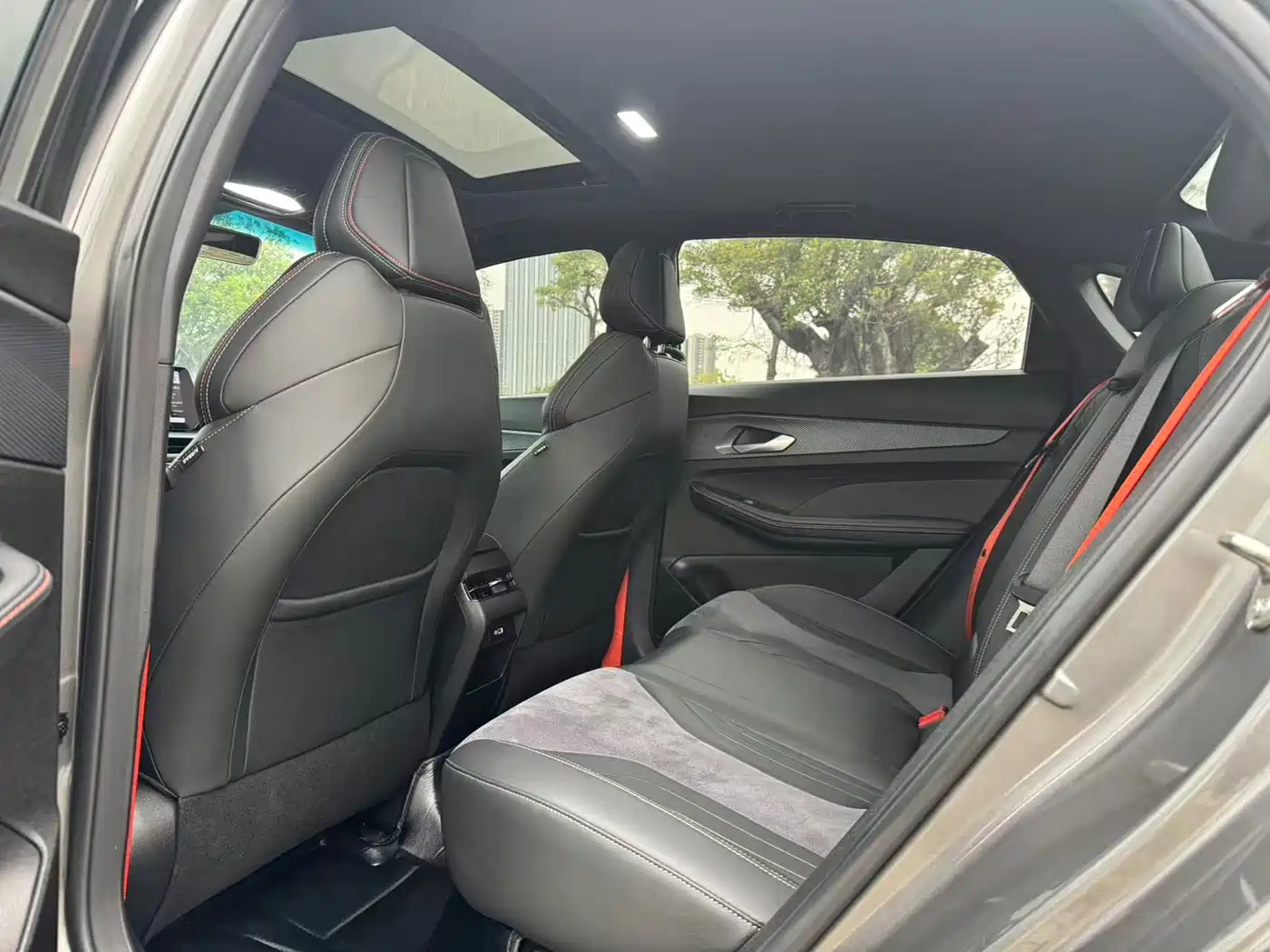 GEELY AUTOMOBILE BINRUI